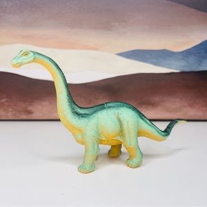 Vintage 2009 apatosaurus dinosaur Jurassic figurine toy collectible